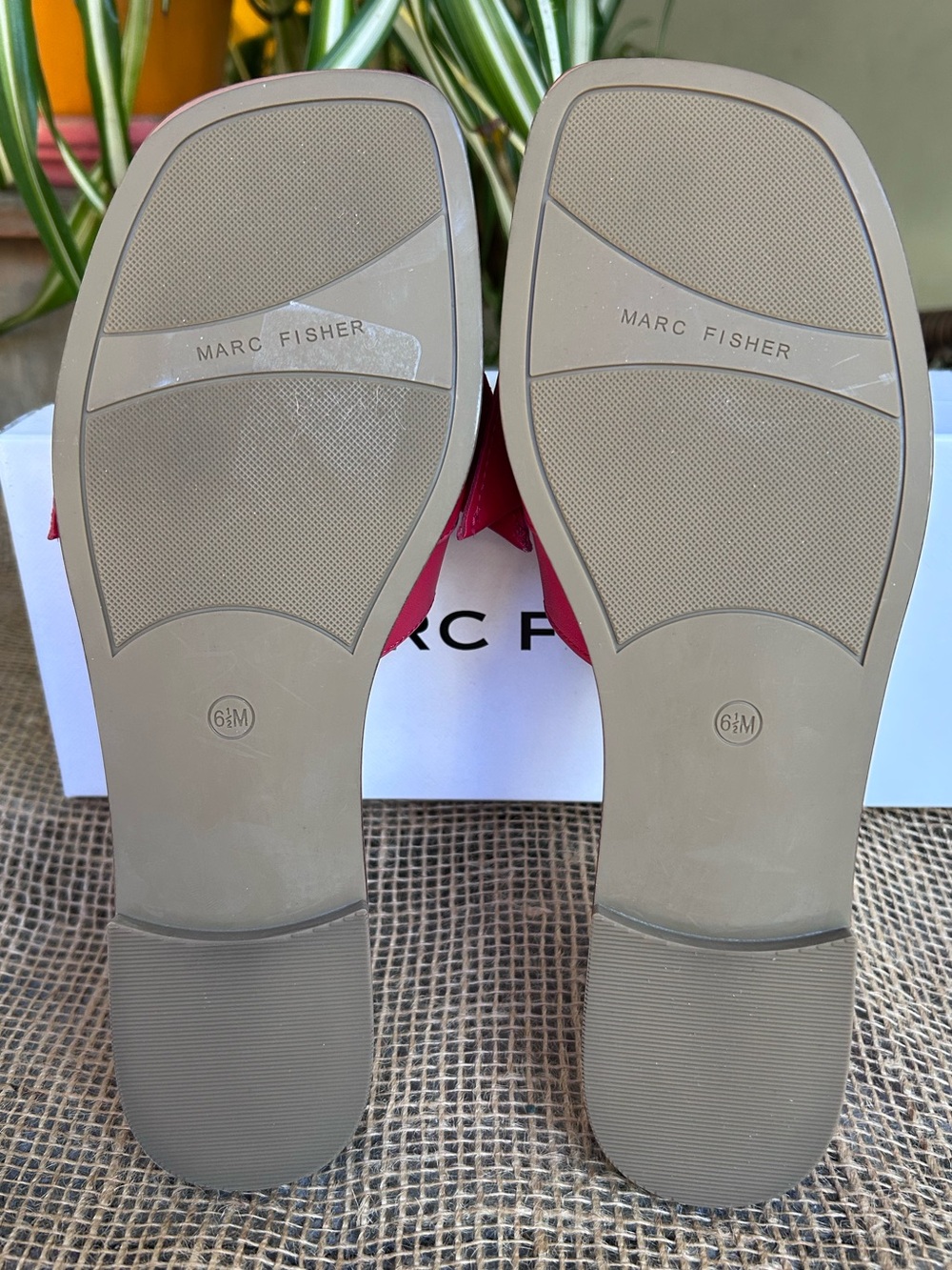 Marc Fisher sandals - Picture 7 of 7